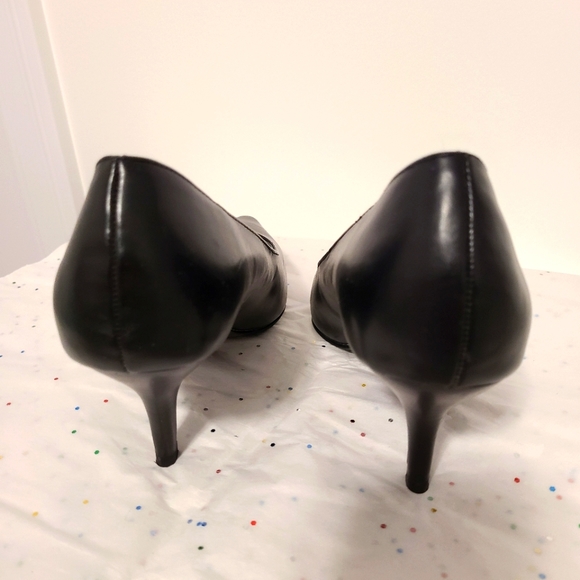 🌟Faux Leather Classic Black Heel Size 8.5 - Picture 6 of 6